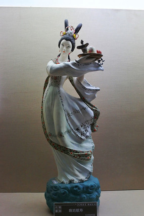 �������