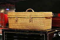 ���� ����