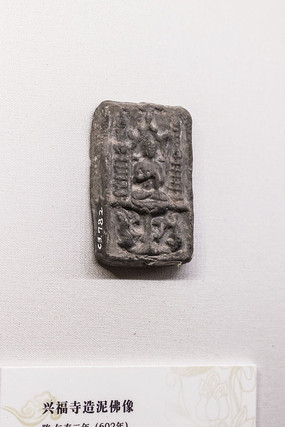 ���˸����������