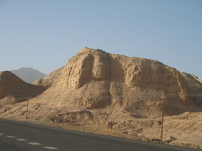 �ﱤһ����ɽ��