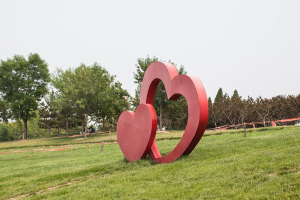 �ݵ������ε���