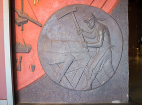 ���˹�������