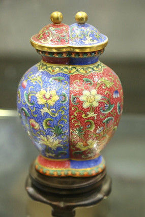 �����ػ�����˫��ƿ