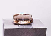 Īɣ�ȿ�Ħ��ʯ