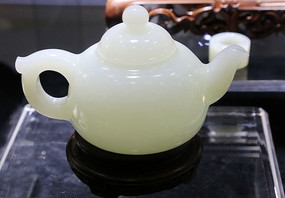 ��������