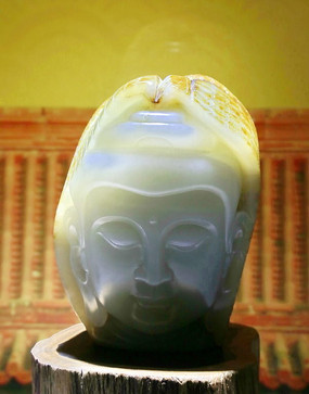 �������Ůͷ��