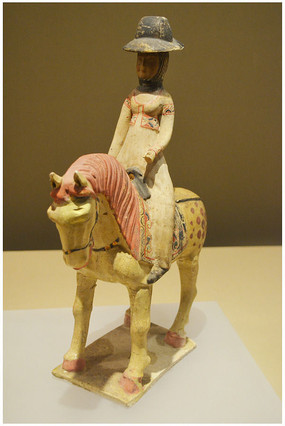 �ƴ�����Ůٸ