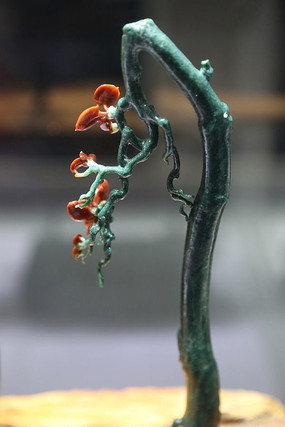 ī���֦�ڼ�