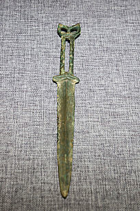 ����ʱ��ӥͷ����ͭ�̽�