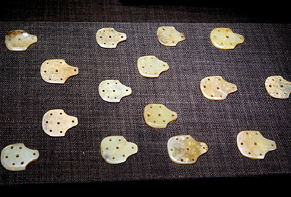 ͹��������Ƭ