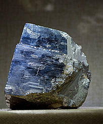 �������ɽ