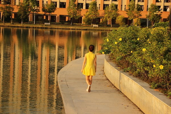 �����˹�����Ů��