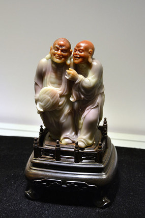 ��ɽʯ��˫�޺�