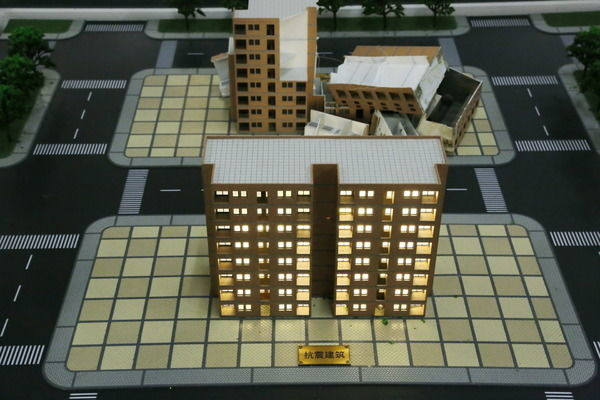 ���Ƶ�¥��ģ��