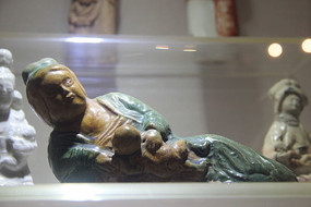 ��Ԫʱ�ڴɵ�ĸ��