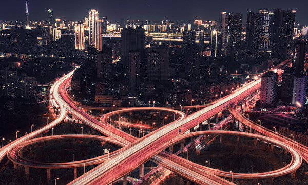 �人����·����