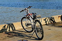 �������г�