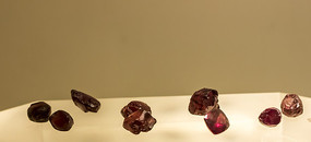 �챦ʯ����