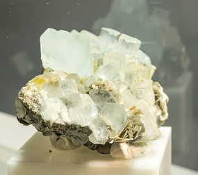 ����ʯ��