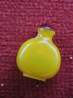 ��ɫ������ƿ���̺�