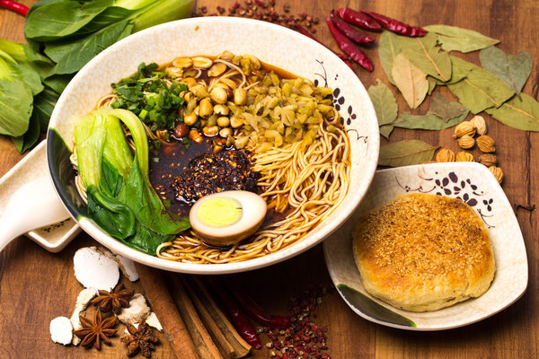 ����������