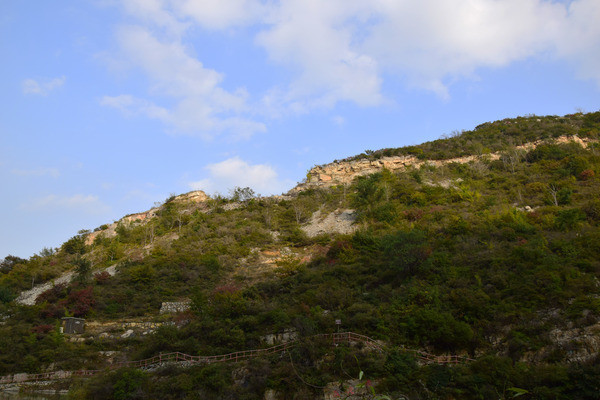 ��ɫɽ��������Ӱ