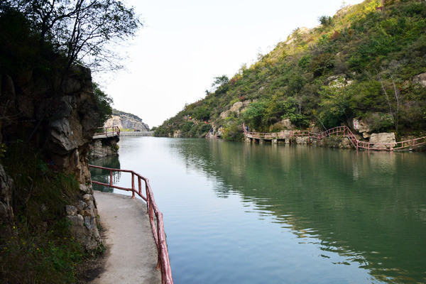 ɽ��֮���ˮ����ӰͼƬ