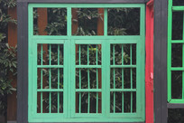 ����ɫ����