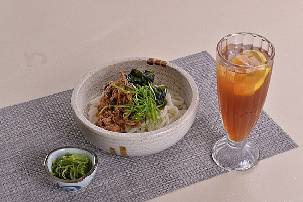 ���������֭