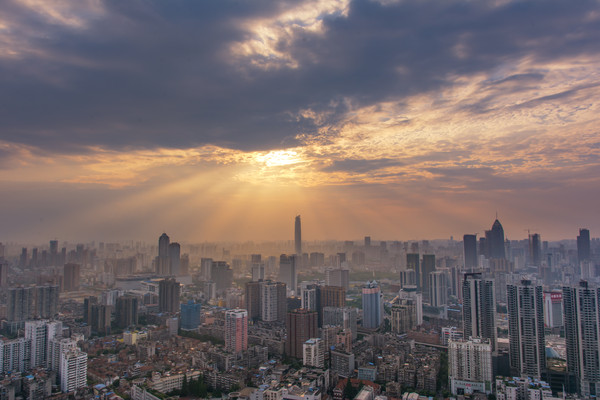 ���������з��