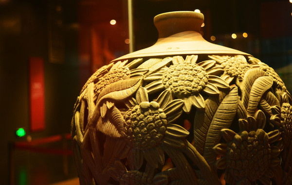 ���տ���