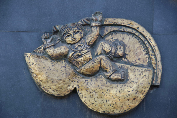 �ڿ��Ͻ�Ů��������