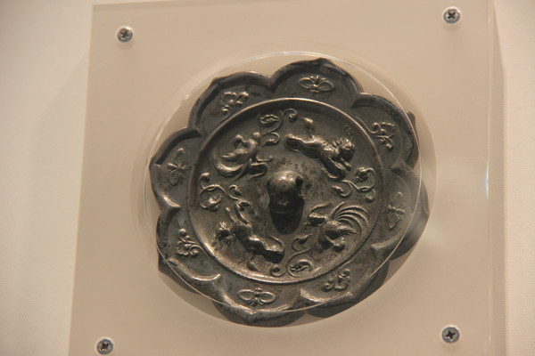 �ƴ���Ե˫����޾�