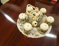 �������