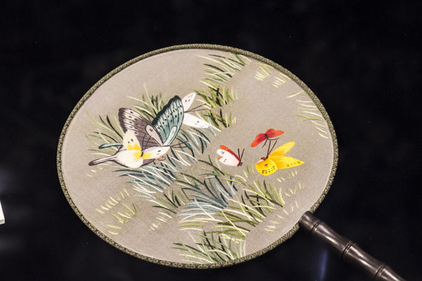 ��������