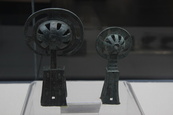 ��������