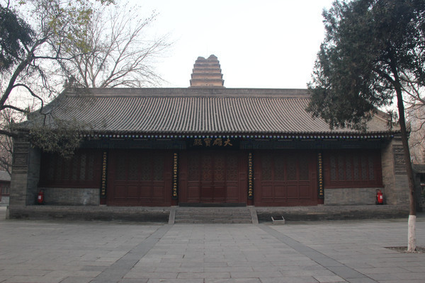 ���۱���