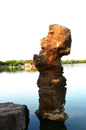 ��԰����ʯ