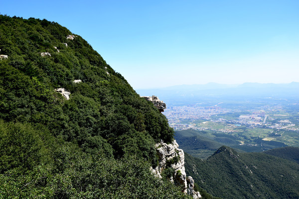 ��ɫɽ��ͳ���Զ��