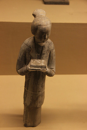 �δ�������Ů��ٸ