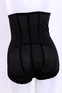 ���ɫŮʿ�������±���