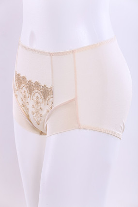 �ۻƵ�Ůʿ����ϸ��