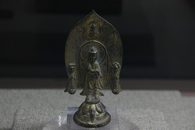 ��κ�̽�һ���������