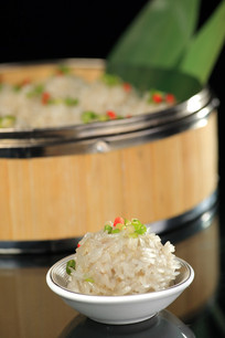 ����Բ��