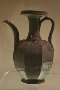 ������ȪҤ��������κ�