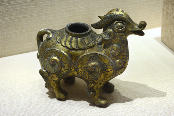 ��������