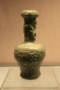 ����ȪҤ���ӡ��˫����֦����ƿ