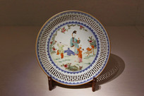 ���Ǭ¡�۲���ŮӤϷ��ͨ����