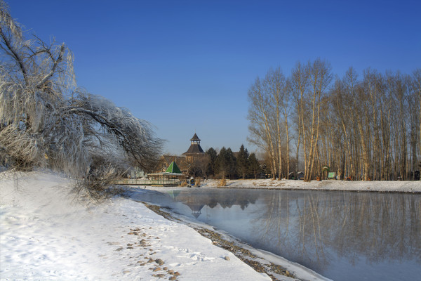 ������ѩ��ڡ������ľ