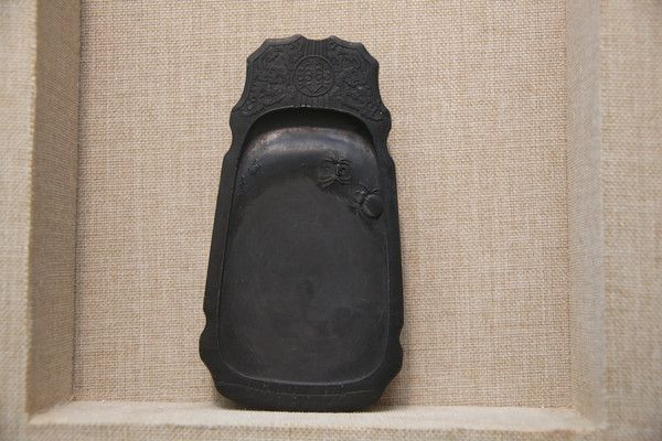 ���������ʯ˫����ʽ��̨